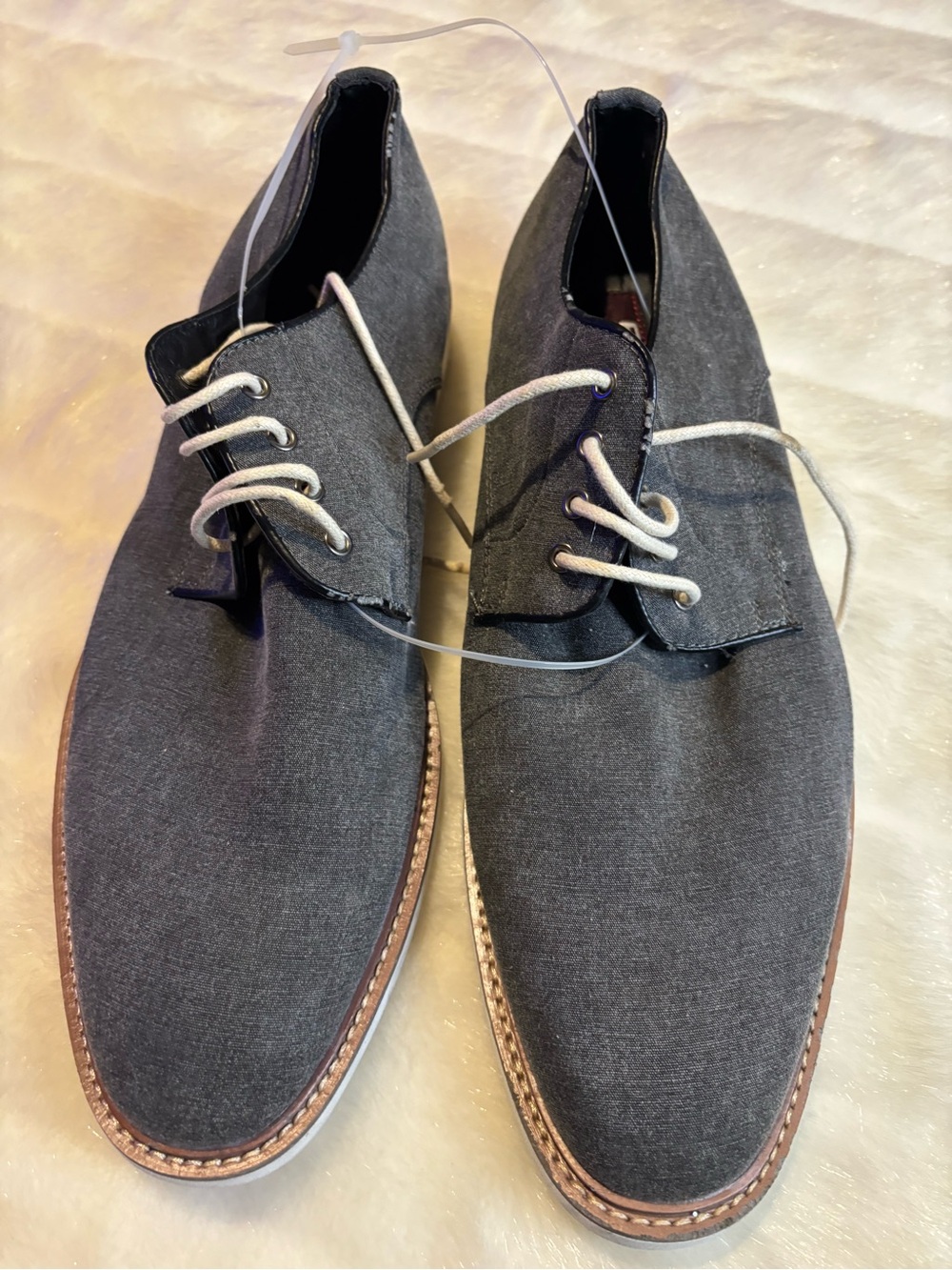 Gordon Rush Men's Charcoal Gray Chukka Boots with Light Gray Laces